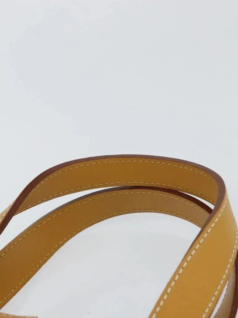 Burberrys Tote Bag Leather Beige Gold Auth 160726 - Picture 9 of 16